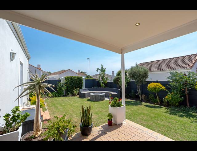 3 BEDROOM FREEHOLD SOLD IN PINEHURST